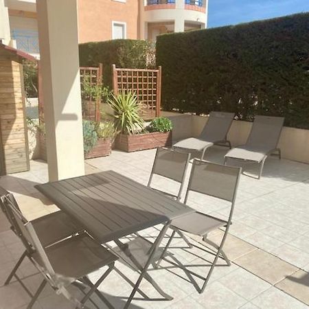 Appt 2 Pieces Port Frejus - Mega Terrasse + Garage Fréjus Exterior foto