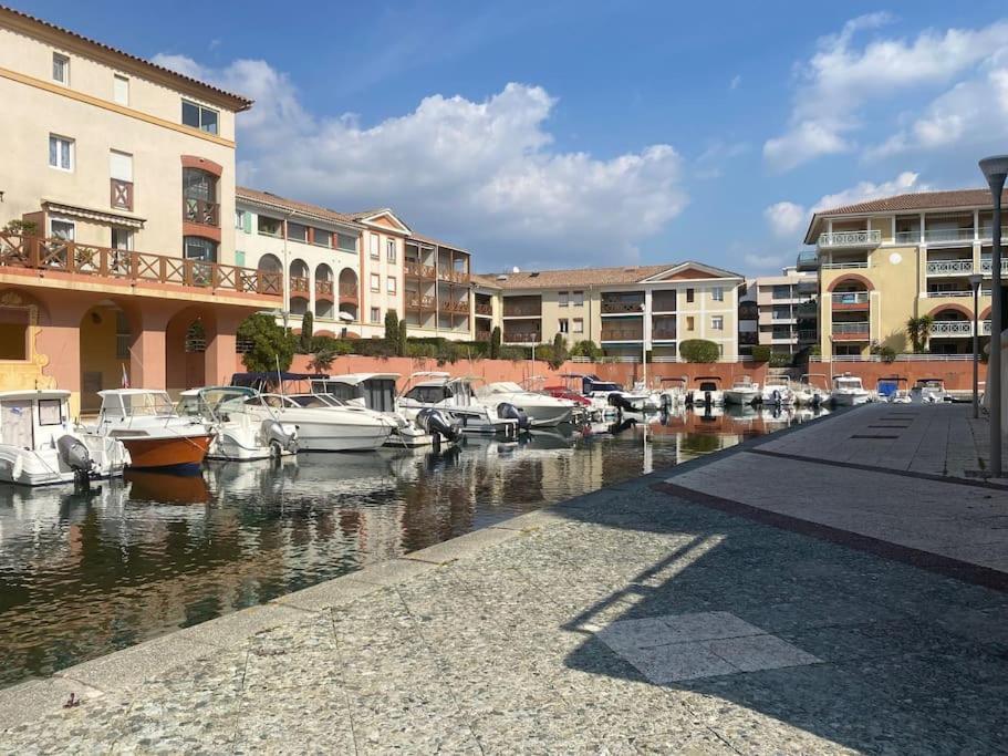 Appt 2 Pieces Port Frejus - Mega Terrasse + Garage Fréjus Exterior foto